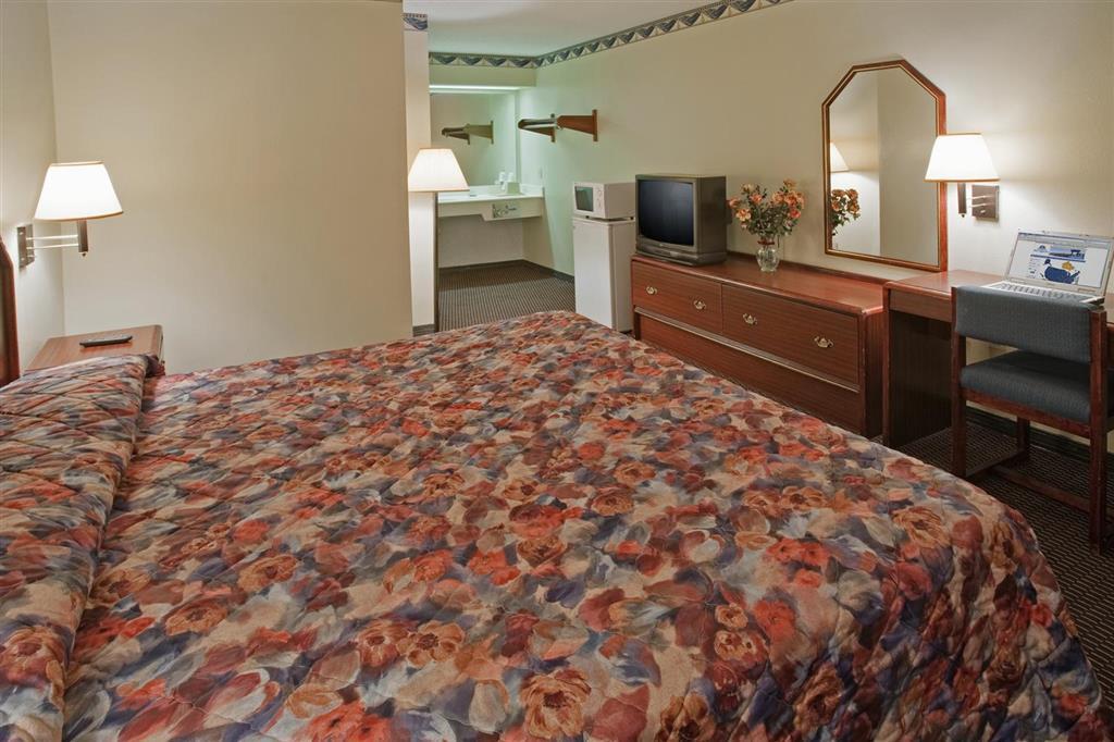 Americas Best Value Inn & Suites Slidell Room photo