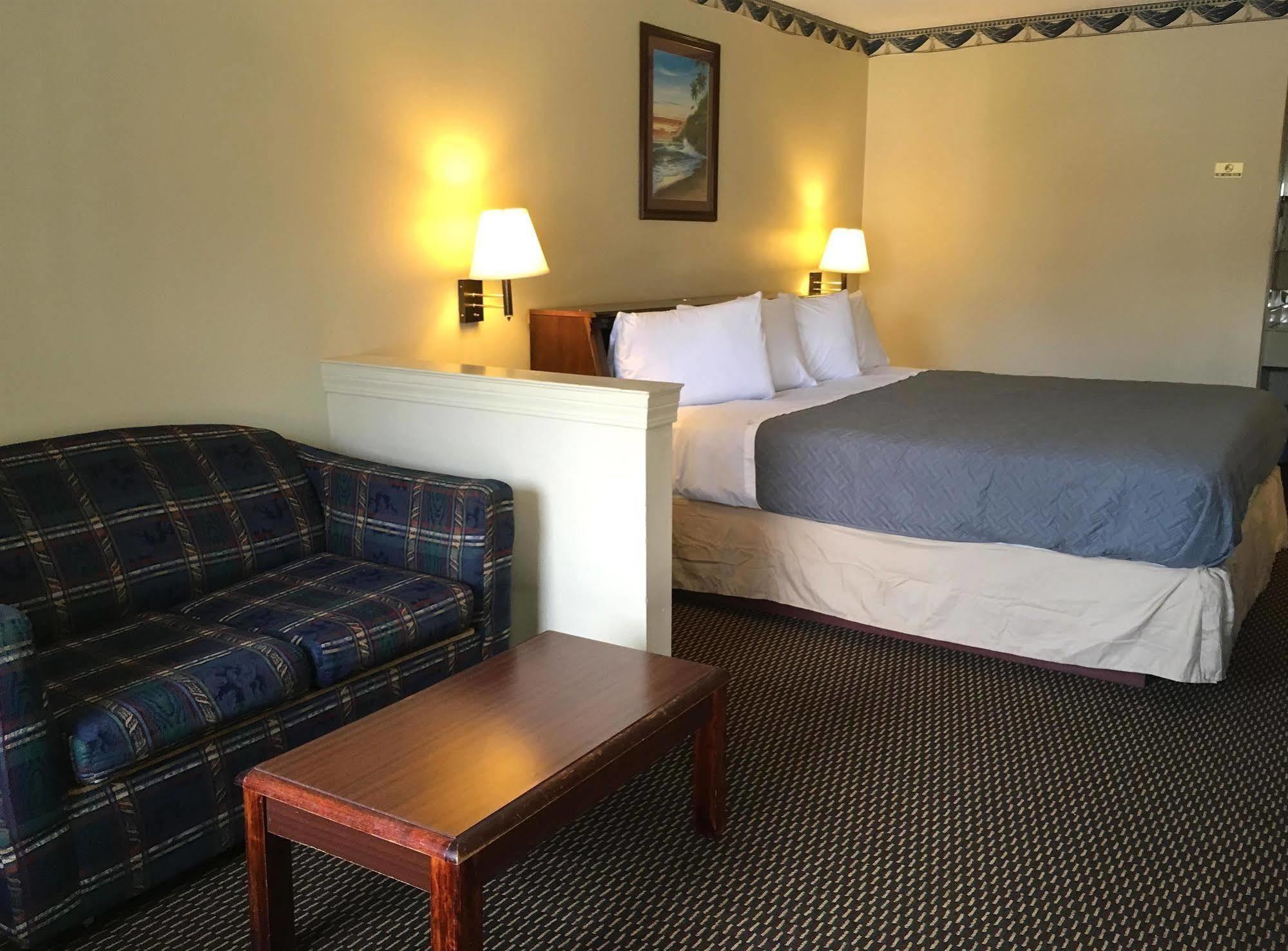 Americas Best Value Inn & Suites Slidell Exterior photo